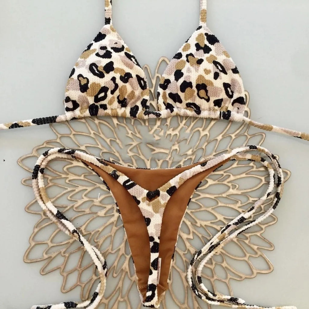 Women's printed bikini swimsuit with cotton-lined briefs in quick-drying fabric