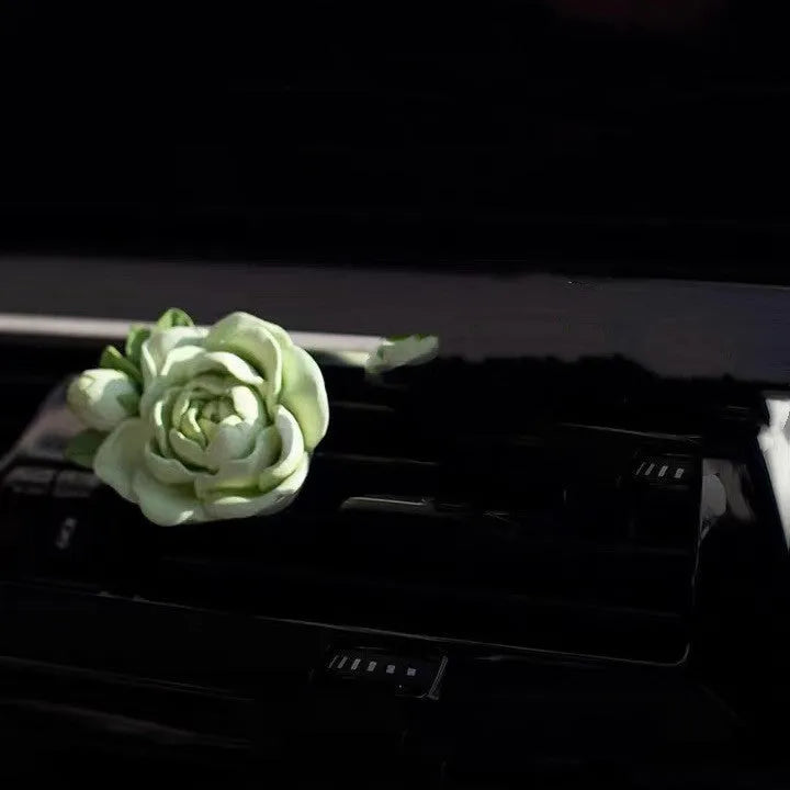 Solid gypsum car air vent perfume ornament with jasmine fragrance measuring 5cm by 4.5cm