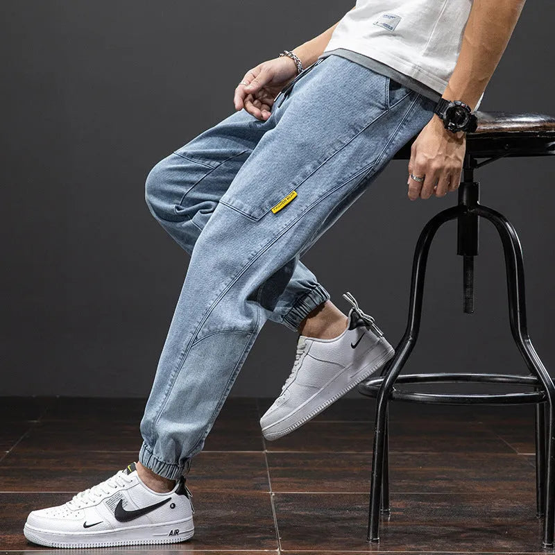 Men's Korean style cargo jeans in straight leg cut with micro elasticity cotton fabric