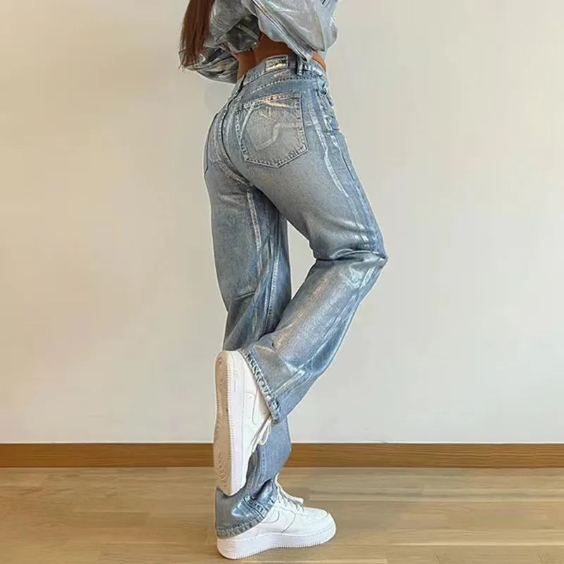 Straight leg high waist jeans in blue denim with contrast colour street hipster styling