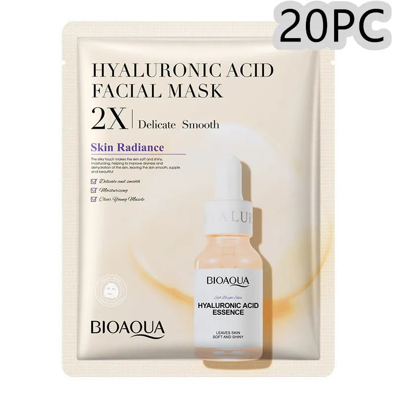 Single 30g collagen and hyaluronic acid gel sheet facial mask on a blue background.