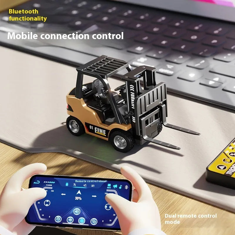 1:64 scale alloy forklift model with Bluetooth remote control and accessory pack