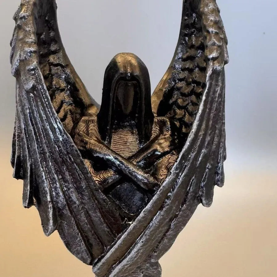 Dark Angel resin statue ornament measuring 6.5 by 5 by 17 centimetres