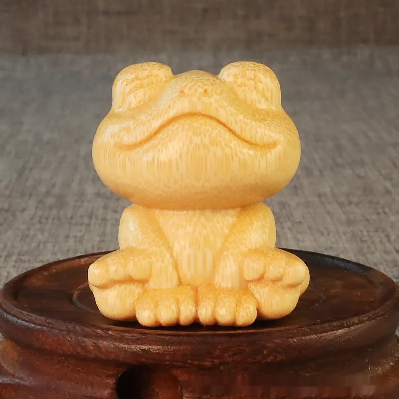 Smiling frog bamboo carving ornament with cartoon style, 5cm height solid wood decoration