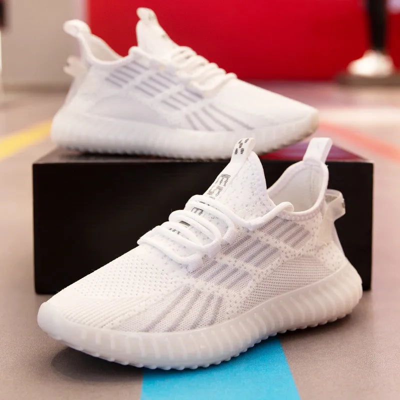 Men's white breathable flying fabric sports sneakers with a low-top and platform heel.