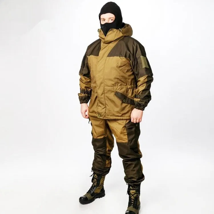 Men's solid colour tactical battle suit jacket and trousers set for outdoor sports.