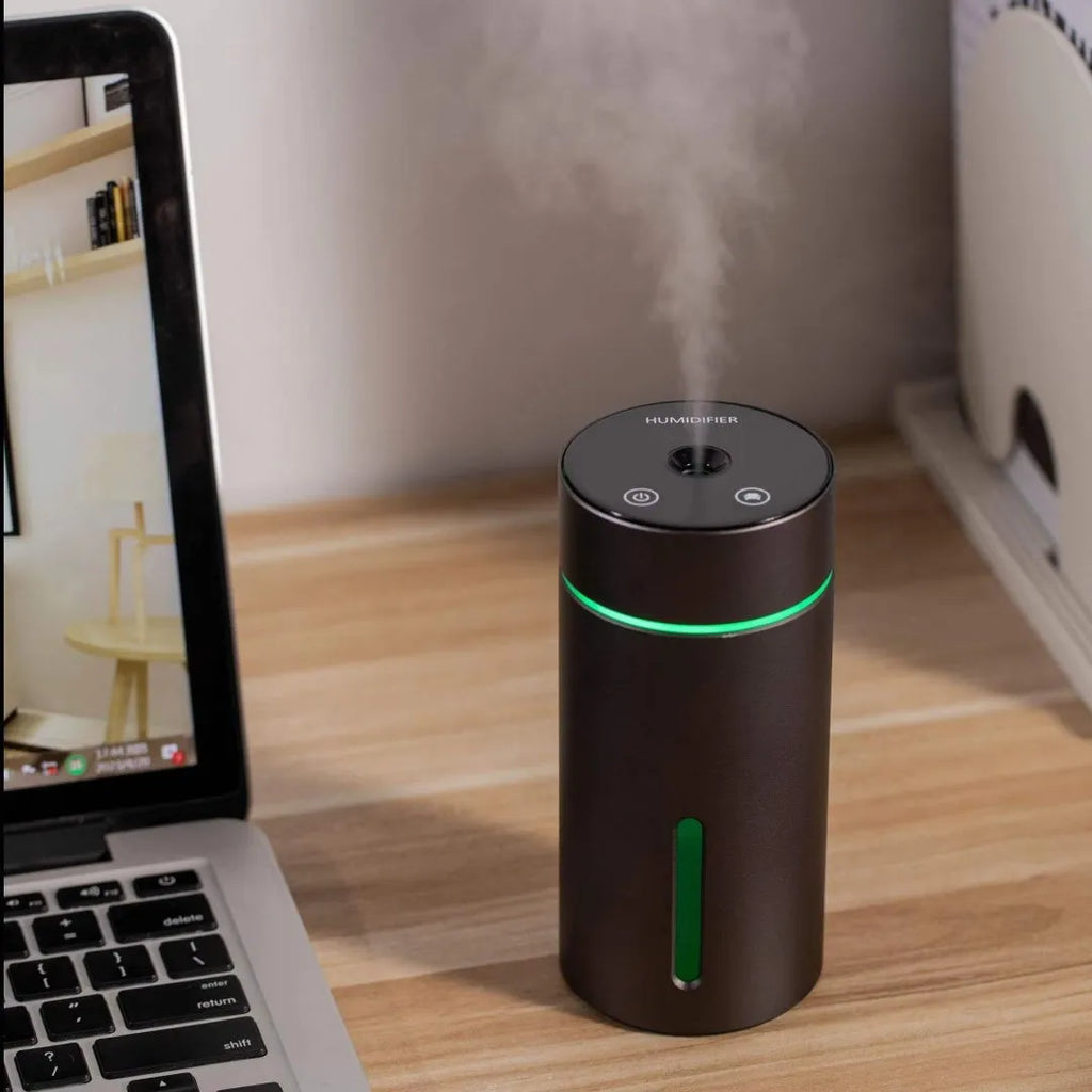 Black portable aluminium car humidifier and essential oil diffuser with USB cable
