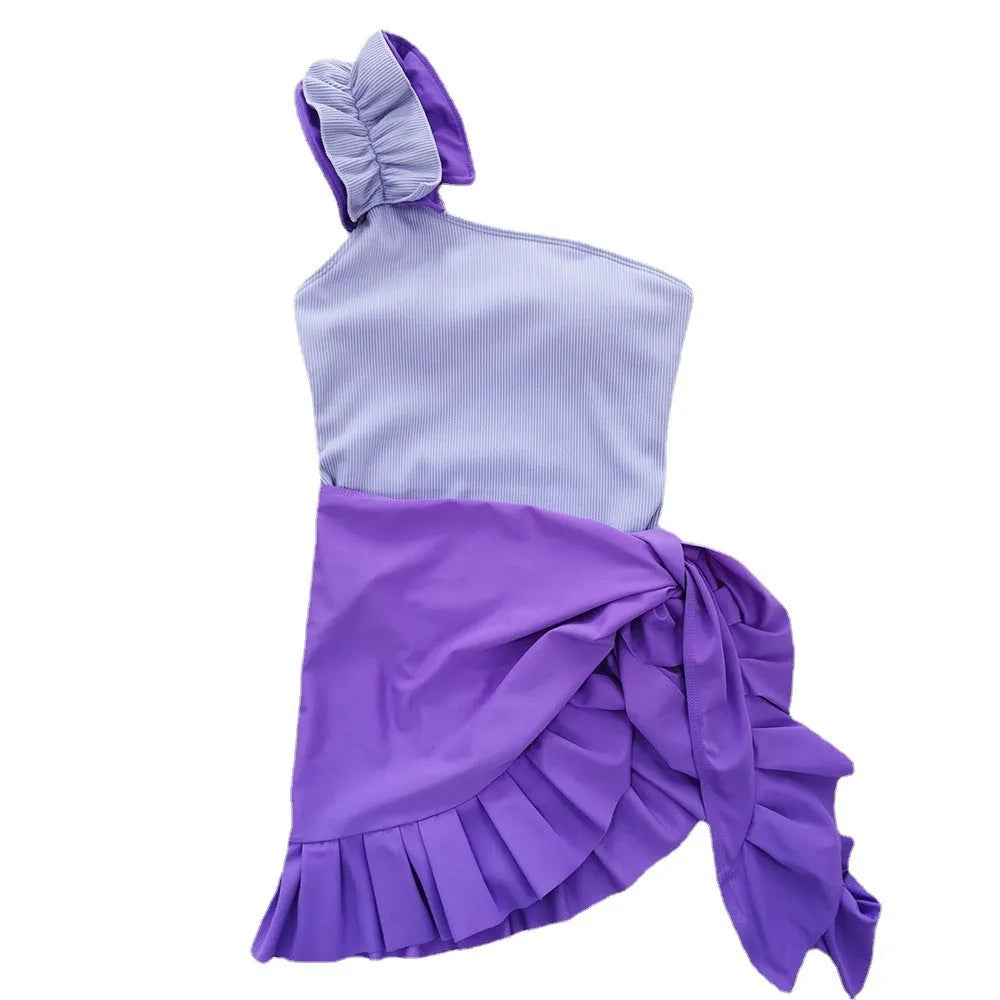 Single-shoulder high waist one-piece swimsuit for women in solid colour.