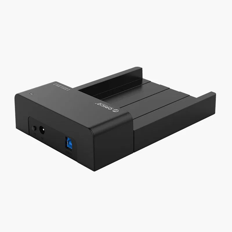 Black universal hard disk box for 2.5 and 3.5 inch SATA drives with data cable