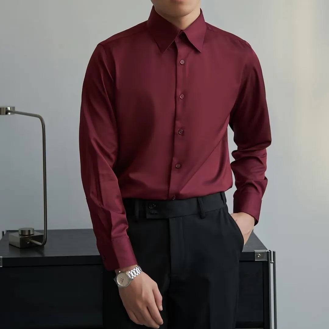 Man wearing a black loose-fit long sleeve cardigan shirt with a V-neck in Korean Japanese style.