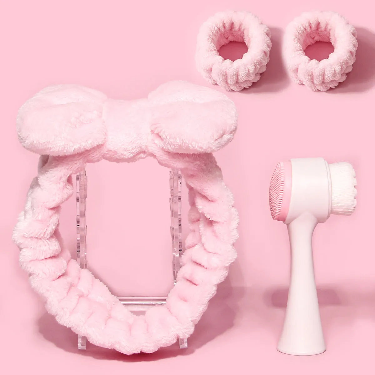 Facial brush set with coral fleece hair band in purple, grey, white, or pink colours
