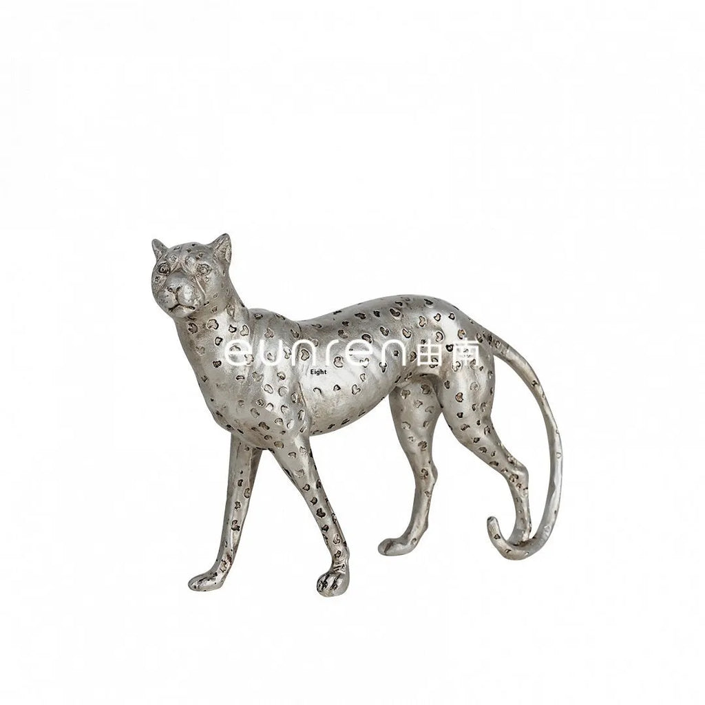 Modern American Leopard resin ornament in large, small, and walking posture variants.