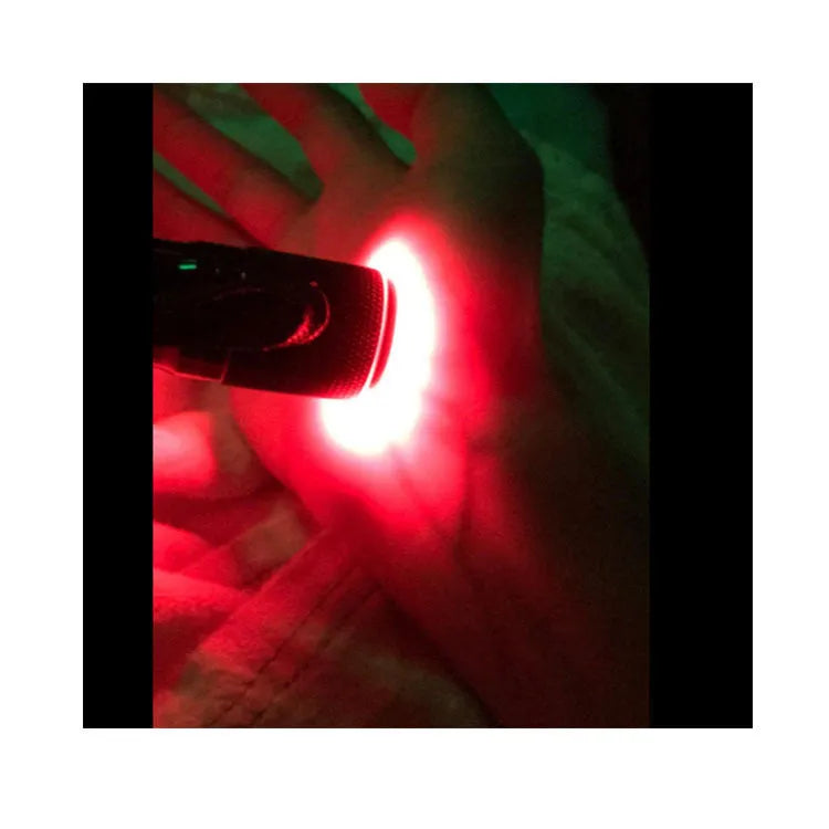 Black aluminium alloy Smart Vein Locator and red light flashlight device measuring 29x95mm.
