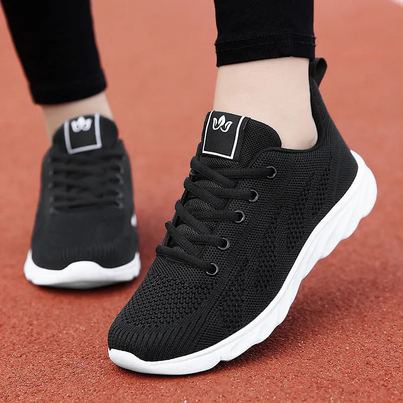 Women's high top casual shoes with back lacing and PU upper in white colour
