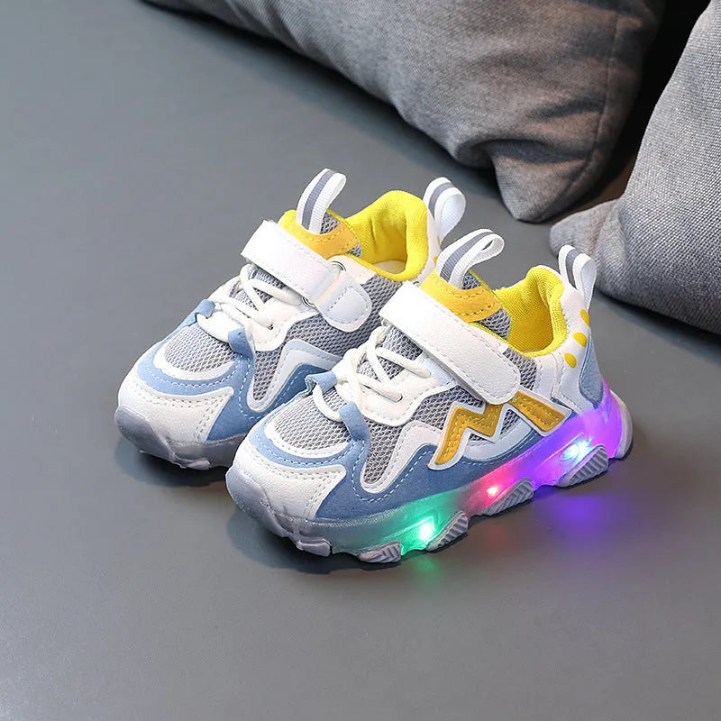 Children's mesh sneakers with Velcro fastening in black, grey, and pink colour options
