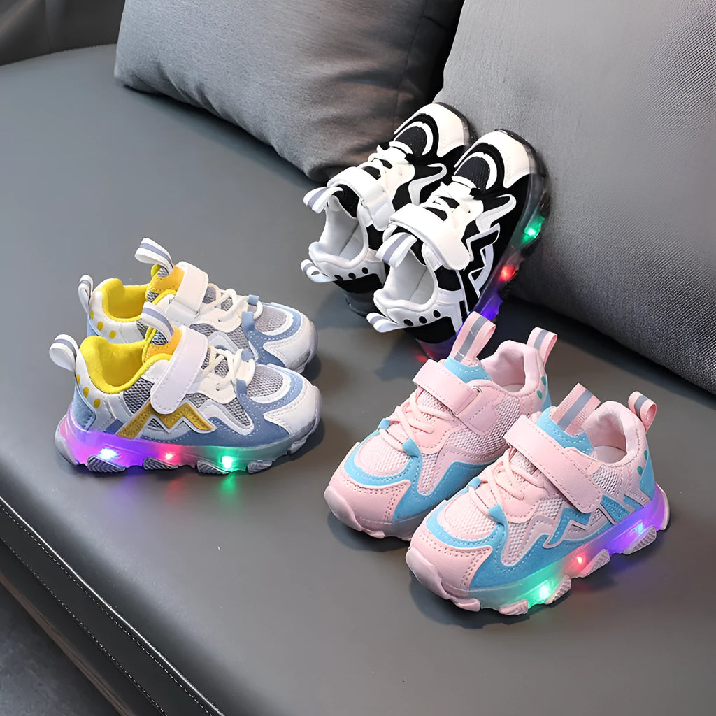 Children's mesh sneakers with Velcro fastening in black, grey, and pink colour options