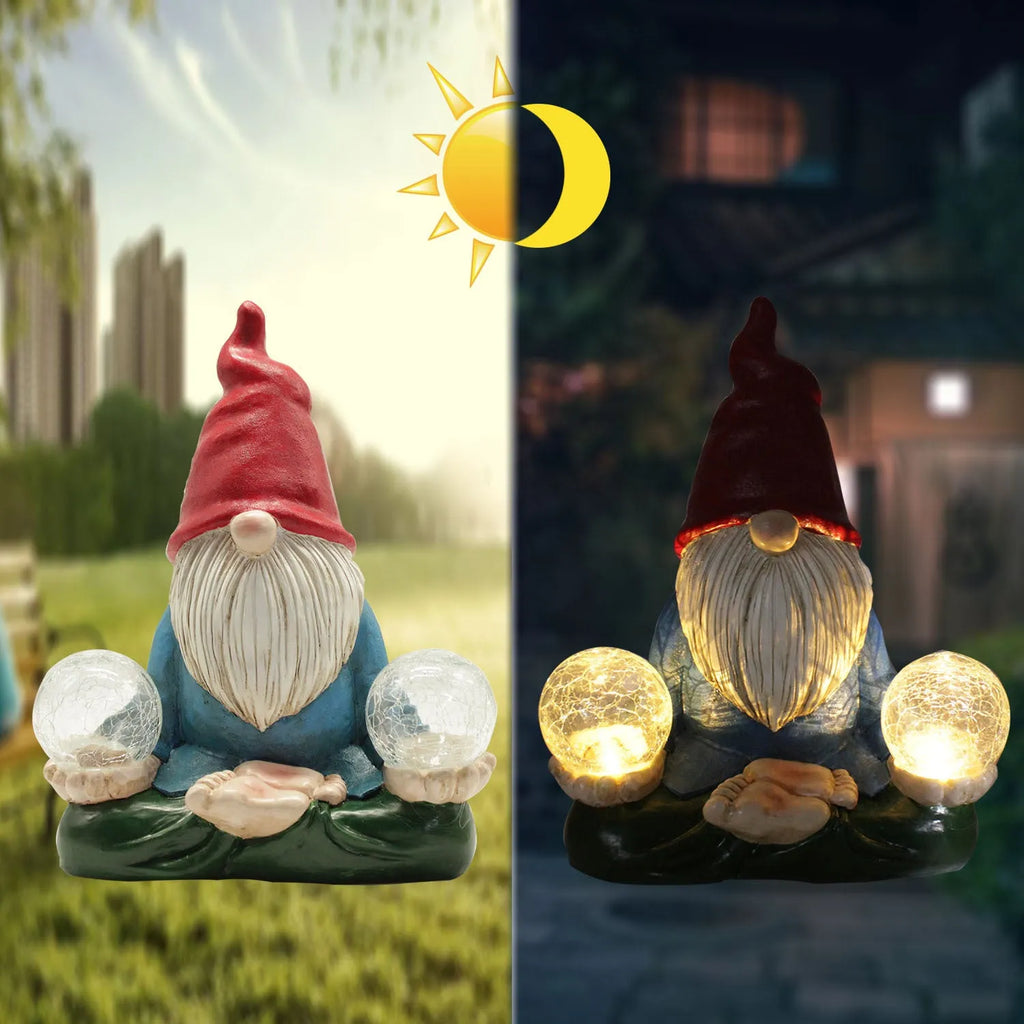 Solar LED resin dwarf doll garden statue with faceless old man design, measuring 27x20cm.