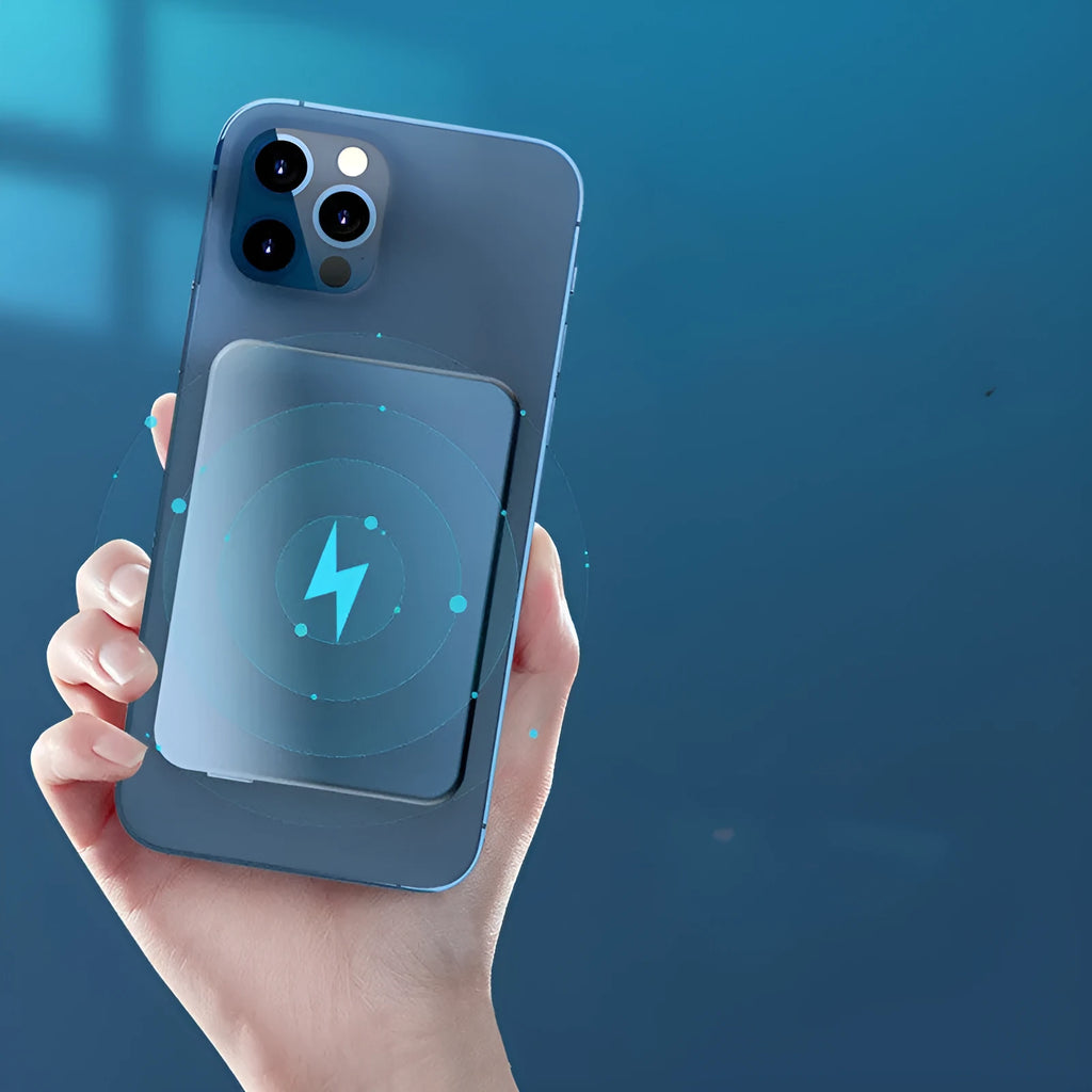 Silver aluminium magnetic wireless charging power bank for iPhone 12 with 5000mAh battery