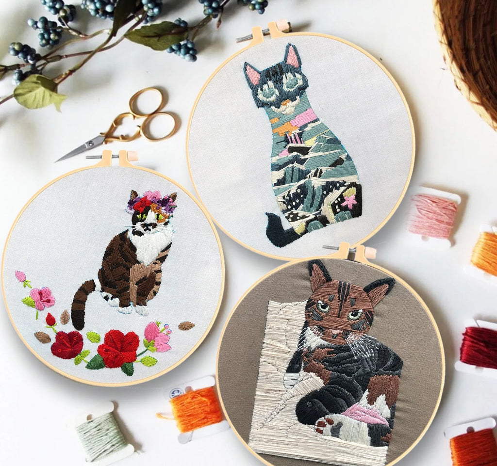 Beginners three-dimensional cat cross stitch kit with embroidery frame and cotton fabric