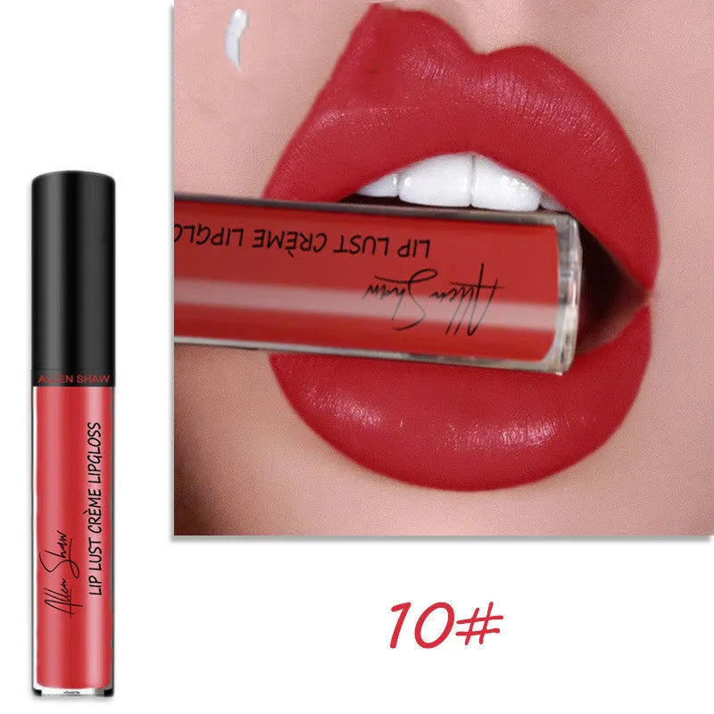 Silky cream texture lip gloss in twelve different colour shades with mineral formula