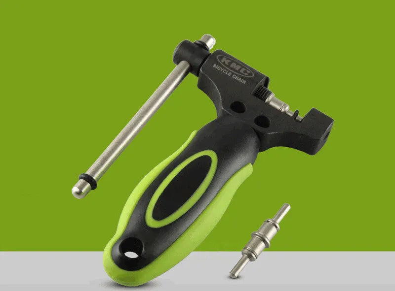 Green steel bicycle chain tool with double shaft chain driving device