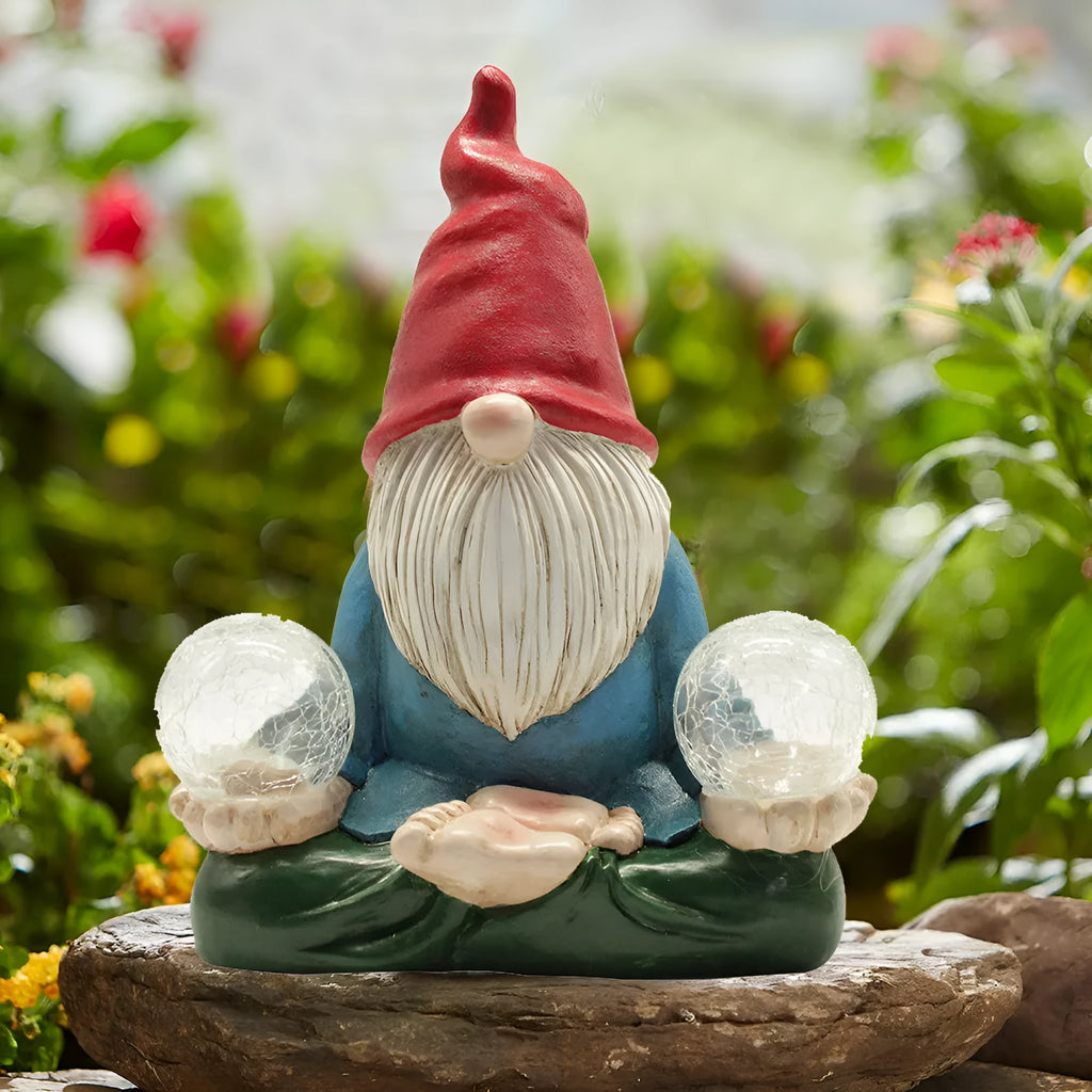 Solar LED resin dwarf doll garden statue with faceless old man design, measuring 27x20cm.