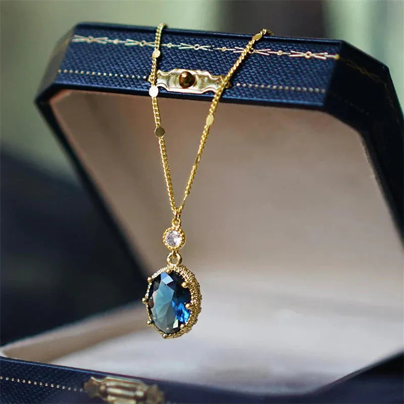 Geometric copper necklace with gold electroplated finish, retro French-inspired unisex jewellery