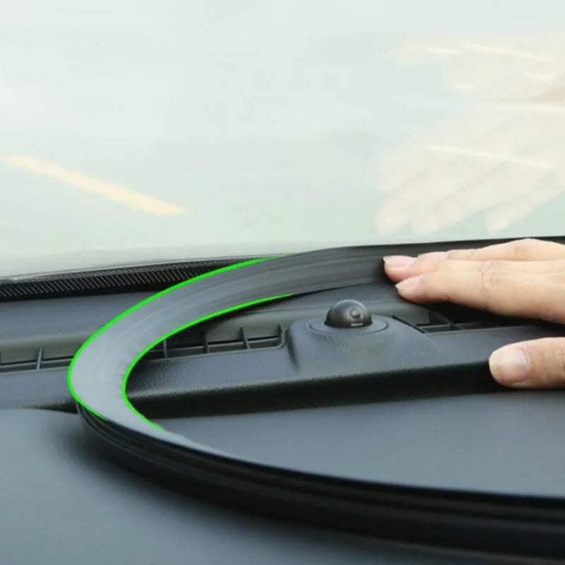 Outlander dashboard silicone soundproof seal strip measuring 1.6 metres with double-sided card slots
