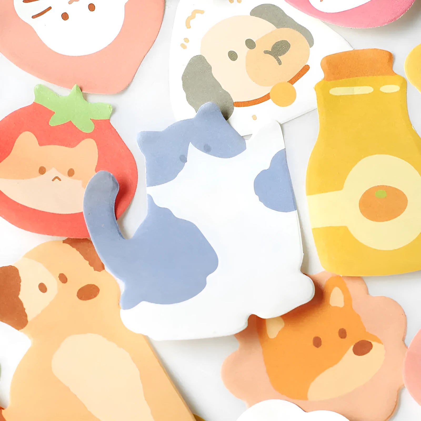 Animal shaped sticky note set with 90 pages in six colour variations
