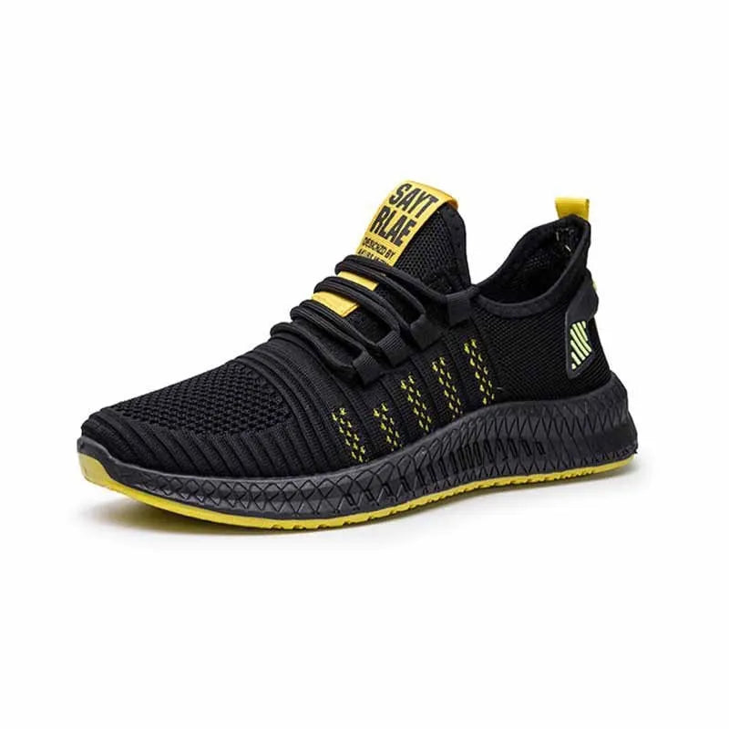 Men's black casual sports shoes with Flying Weave upper and flat low-heel profile.