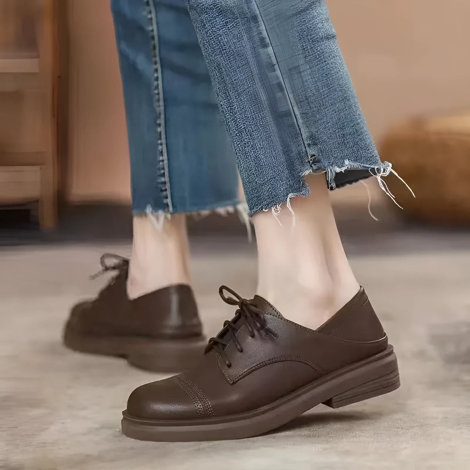 Slimming low heel British leather shoes women platform cross strap round toe professional shoes black