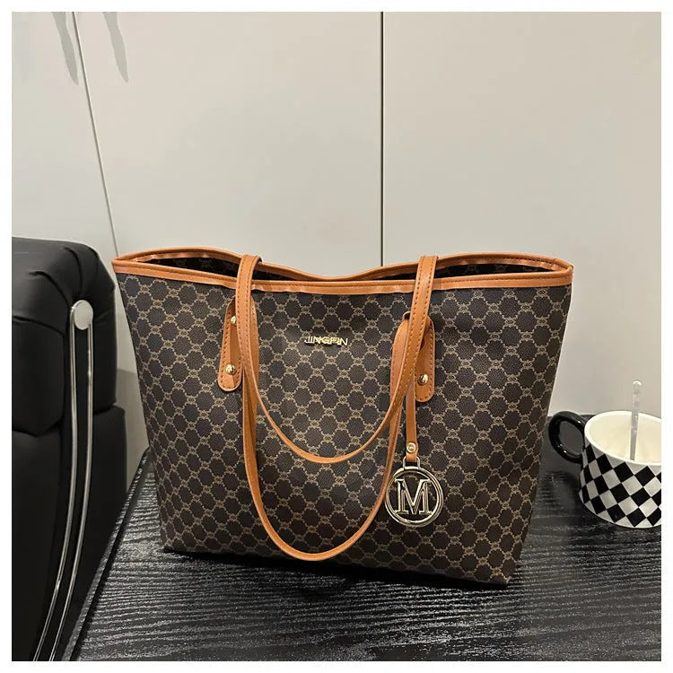 Western style PU leather shoulder bag with sewing thread detail and polyester lining.