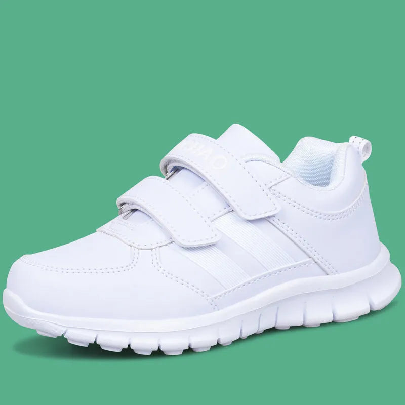 Boys' black waterproof non-slip deodorant sports shoes with mesh upper and rubber sole
