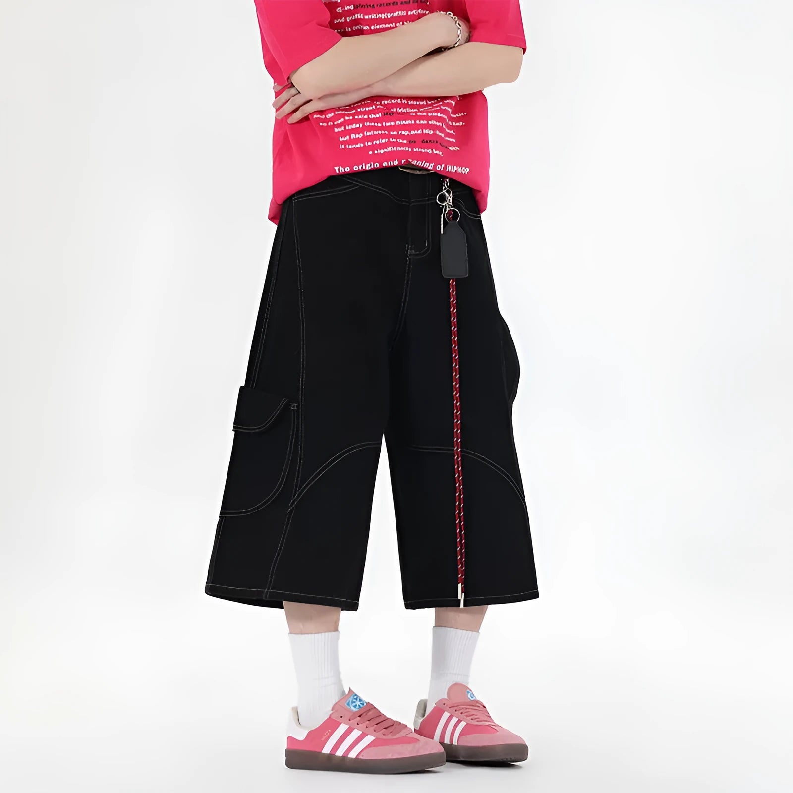 Retro denim workwear shorts with wide leg design and multiple pockets in black colour