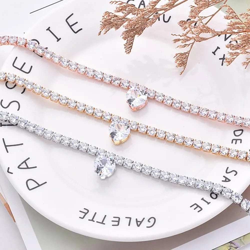 Gold rhinestone heart-shaped collar for medium dogs and cats with extension chain