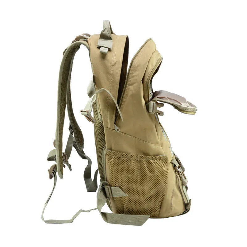 Oxford cloth mountaineering backpack in camouflage pattern with air pillow belt system for outdoor hiking