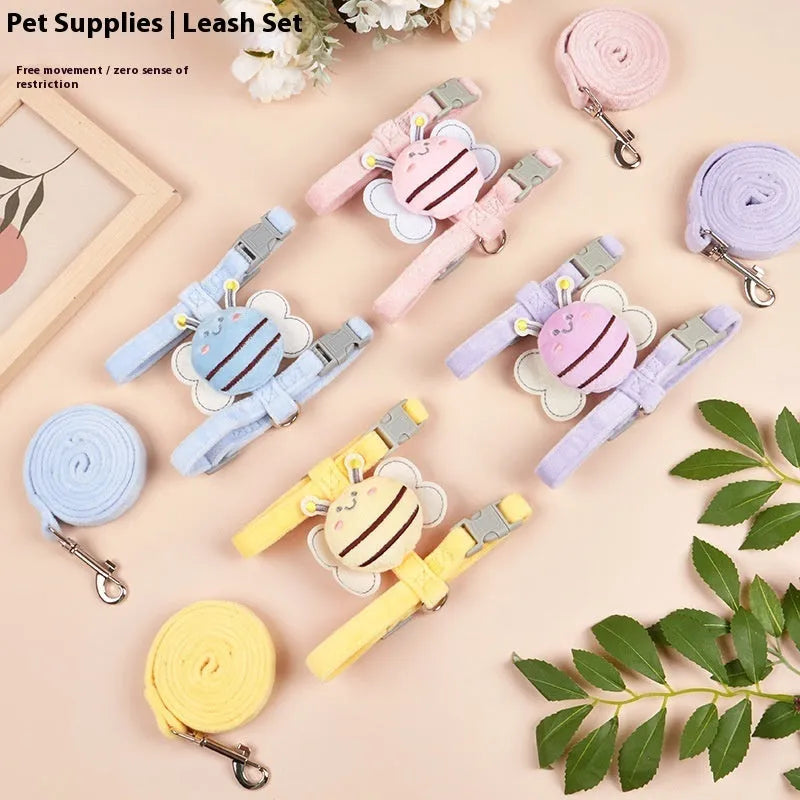 Bee-shaped adjustable cat lead in polyester with strap and hand holding rope