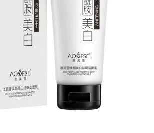 White whitening freckle removing facial cleanser bottle 100ml for pore cleansing