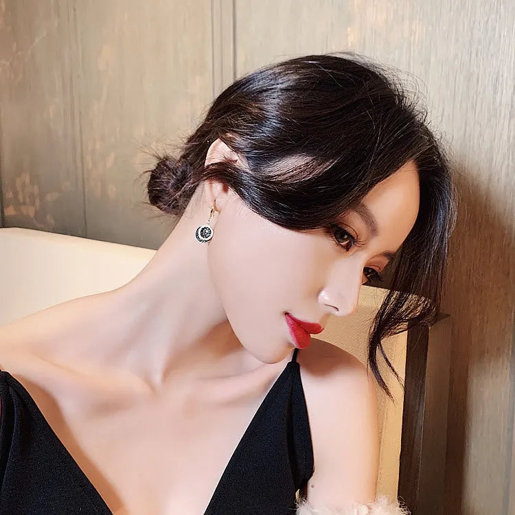 Black retro Hong Kong style geometric earrings with 3.6cm length and alloy construction
