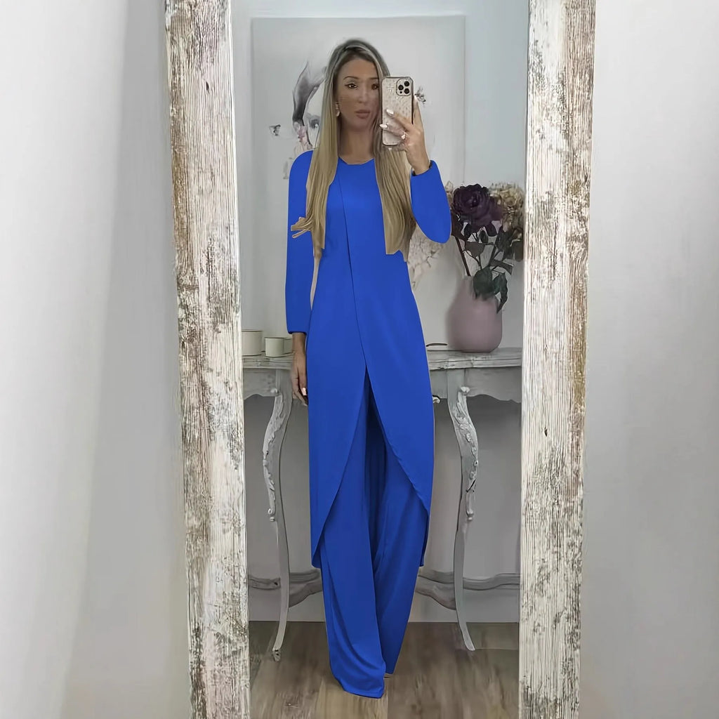 Casual loose-fitting long sleeve top and trousers lounge set in polyester.