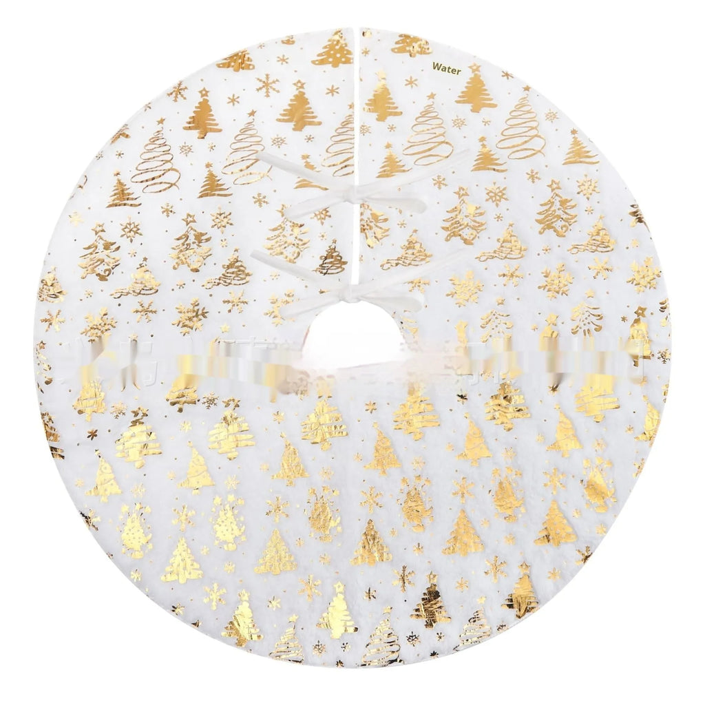 Plush red Christmas tree rug with snowflake XINGX pattern on a wooden floor