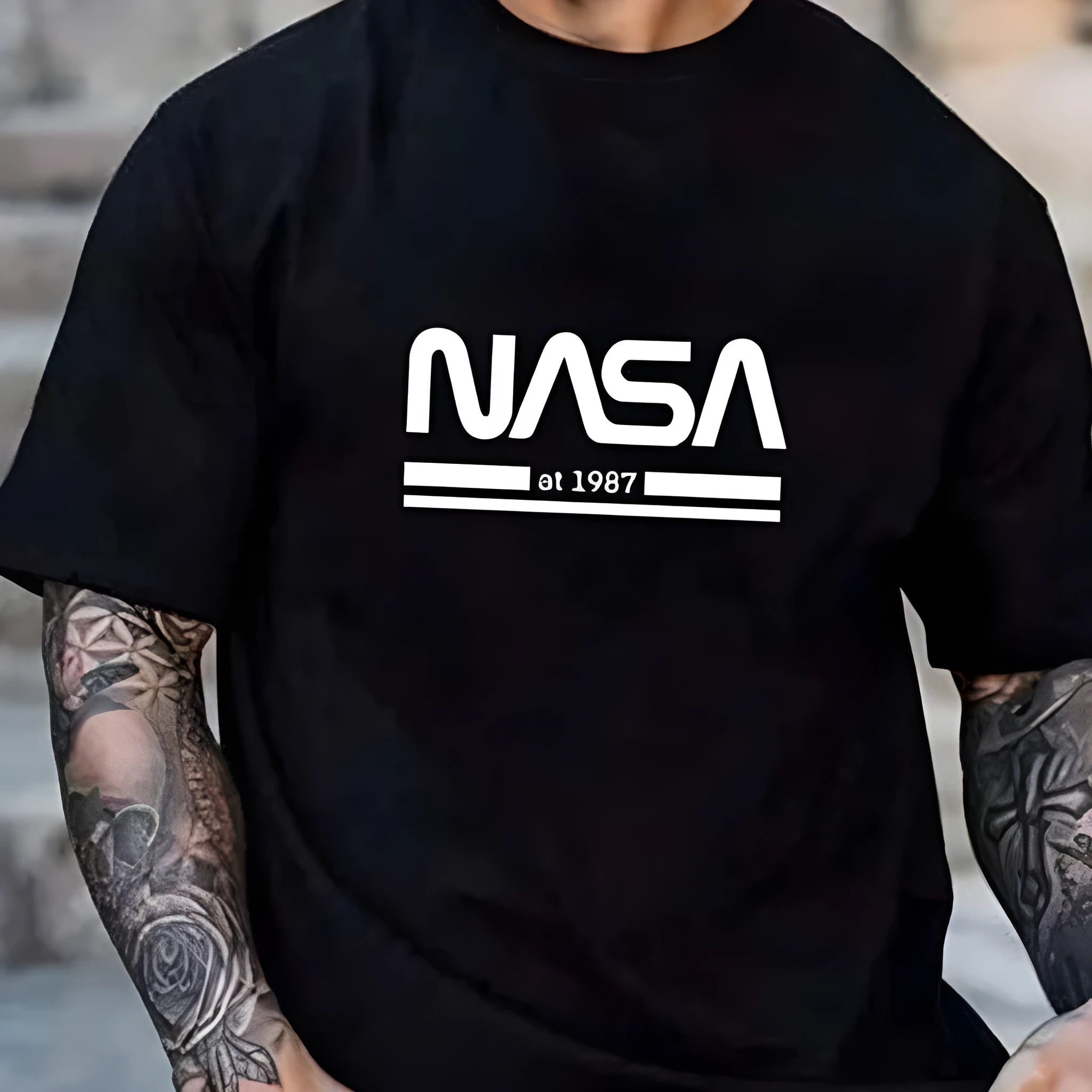 Men's printed slim-fit cotton short sleeve T-shirt in straight cut design