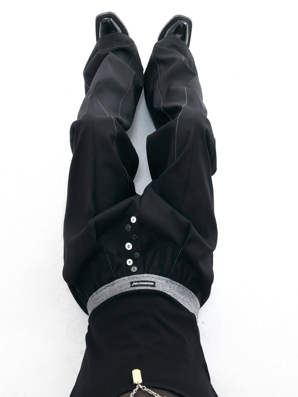High-waist straight-leg casual trousers with button fly in black or grey