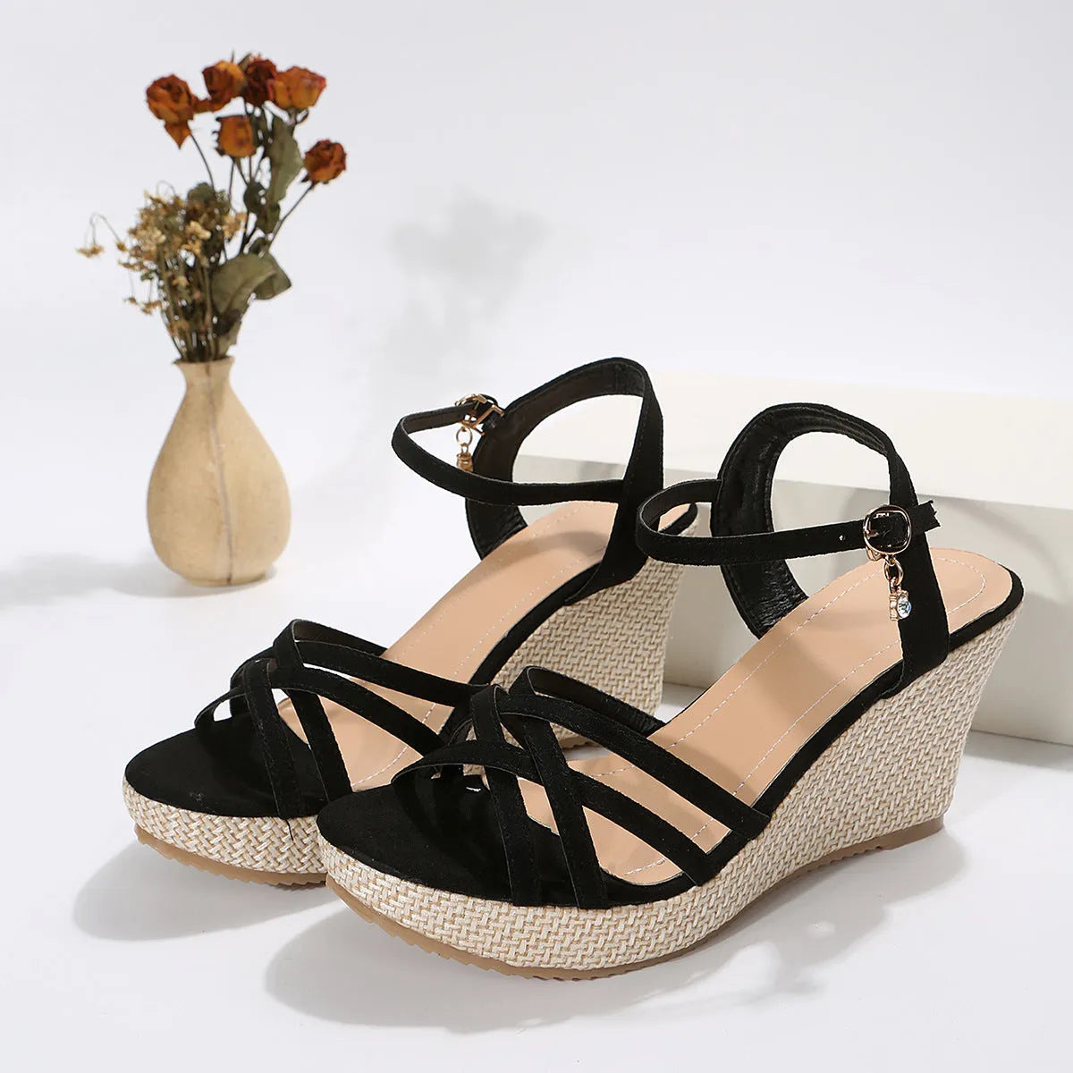 Women's wedge sandals with fish mouth open toe in black cloth material