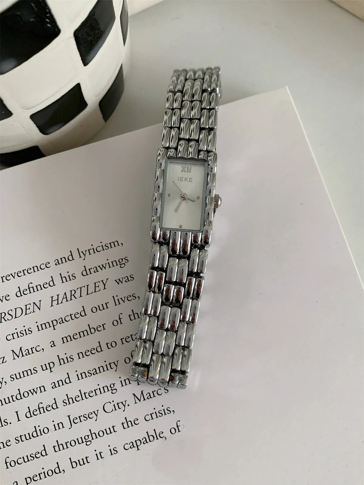 Mid-century antique design ladies bracelet watch with 15mm dial and butterfly buckle