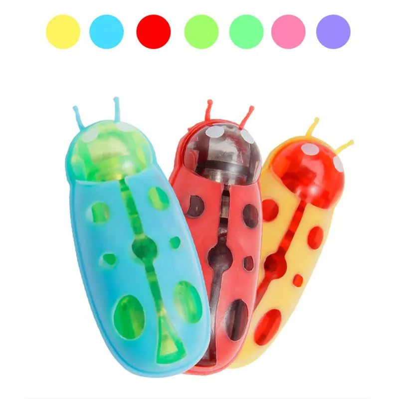 Electric bug cat toy in PVC with 12 angular legs and LR44 battery for random movement