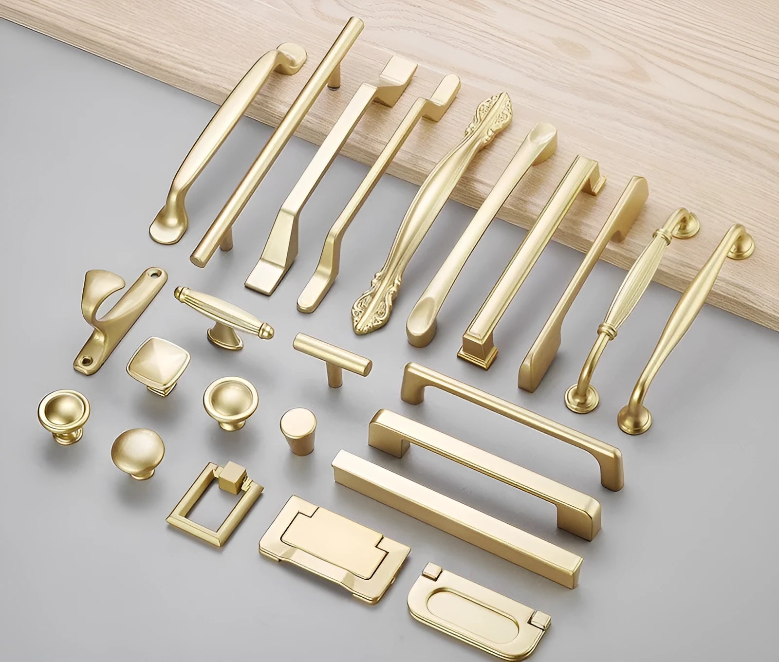Gold coloured aluminium alloy T-shaped single hole cabinet door handle