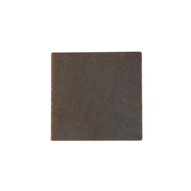 A single 72g bar of nine grass shampoo soap, silicone and oil free.