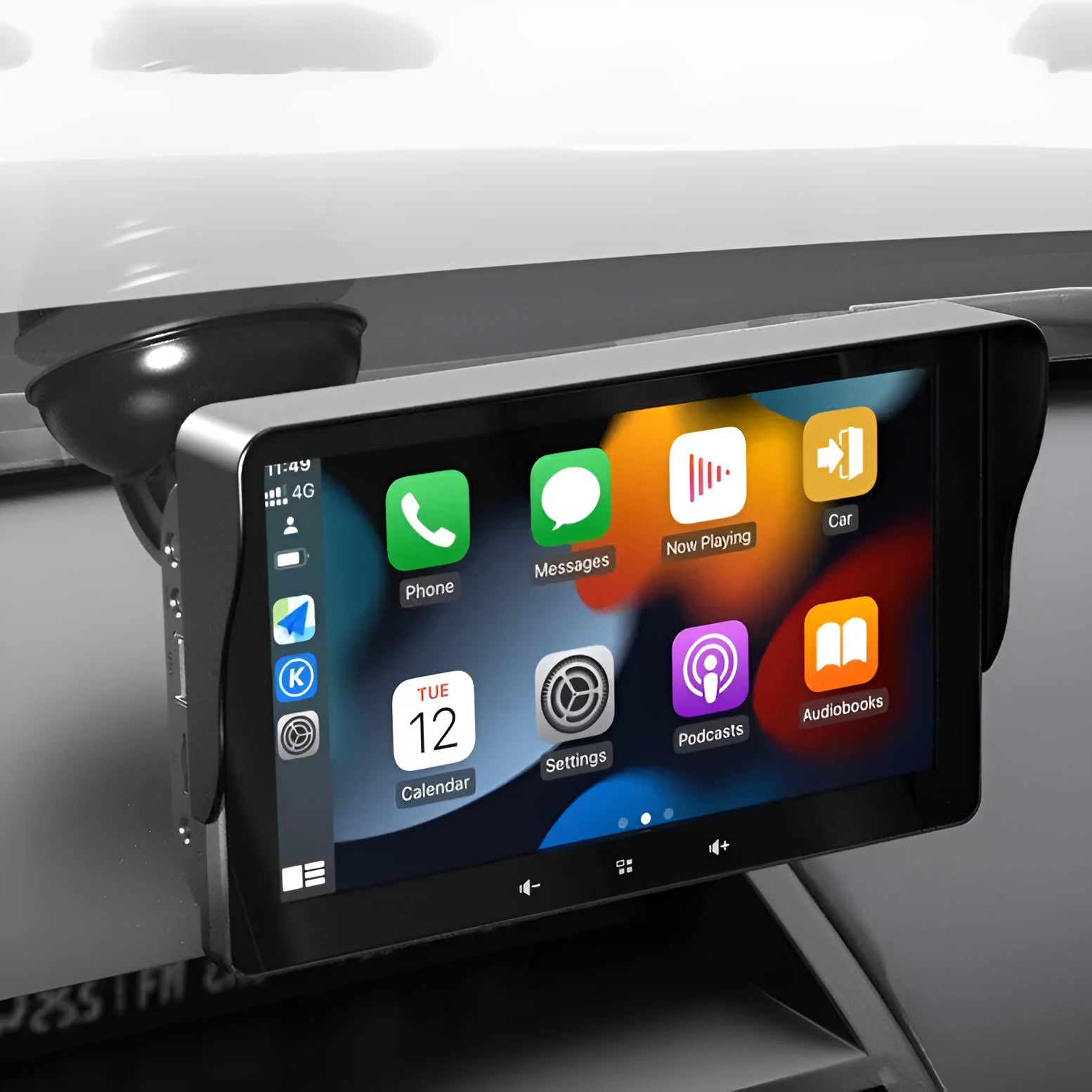 7 inch wireless CarPlay display with suction cup mount and astern video function for cars