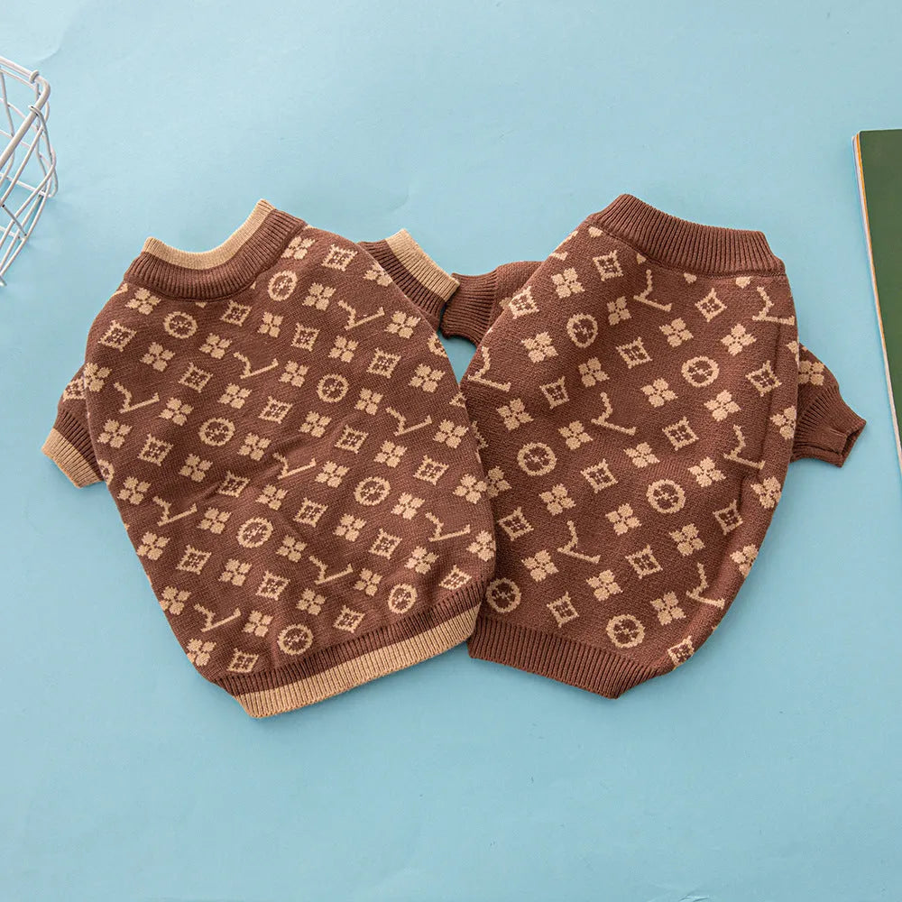 Wool dog sweater in European American style for autumn and winter wear